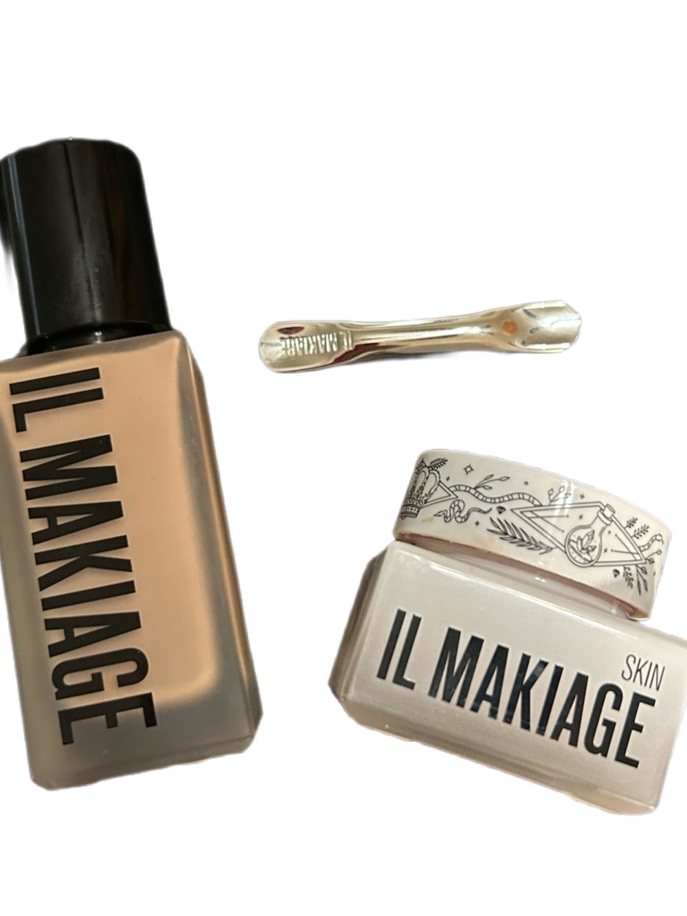 IL MAKIAGE Foundation #35 & Skin Blurring Cream Duo